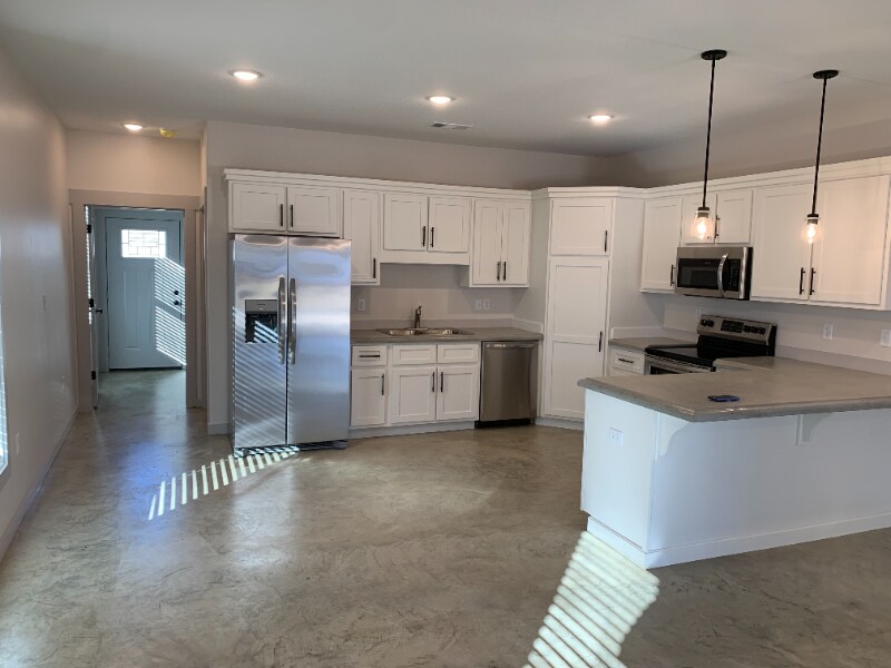 Building Photo - 4524 Wolf Run Trl