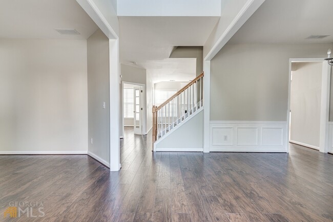 Foto del edificio - 8230 Shakerag Trace