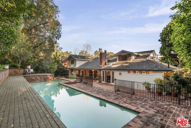 Foto del edificio - 12626 Homewood Way