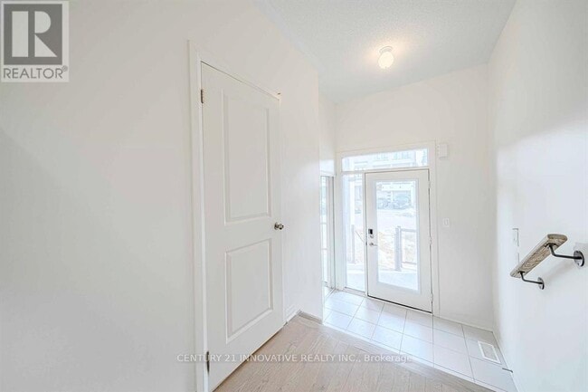 Building Photo - 46 Clipper Ln