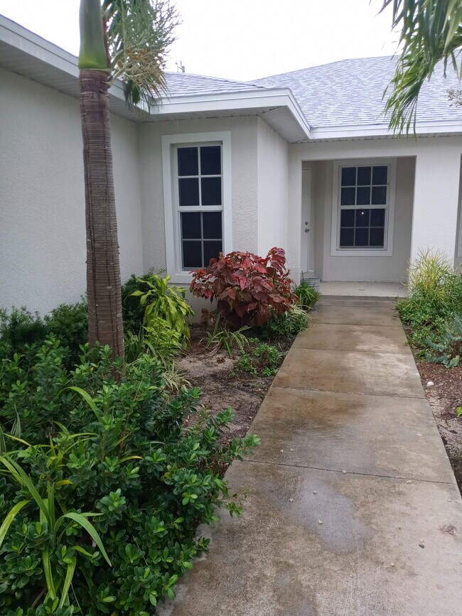 Foto del edificio - Coming Soon - $500 off Move in Summer Special