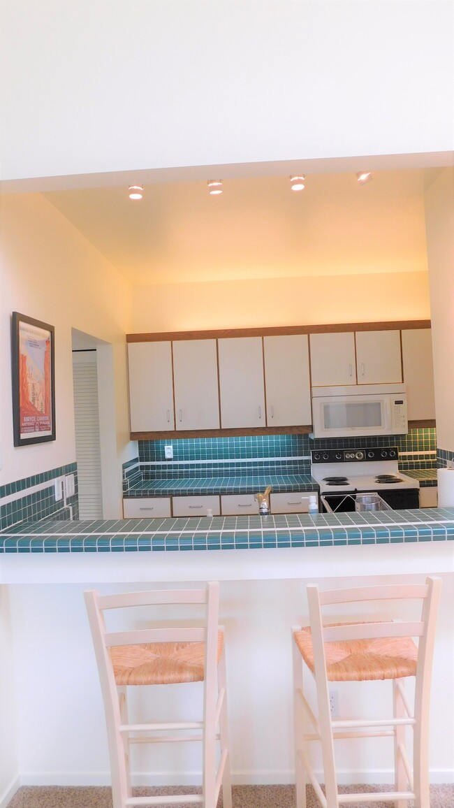 Breakfast Bar - 1630 S Harbor Way