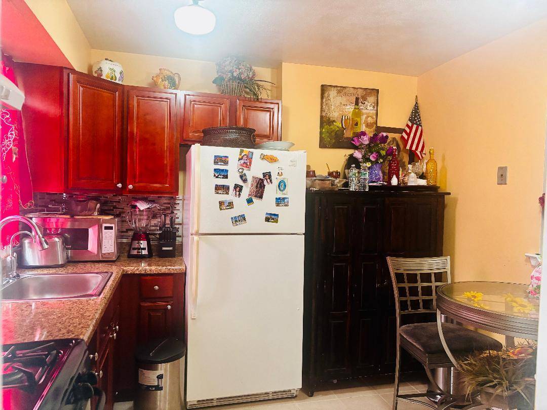 Foto principal - 105 Lucille Ave