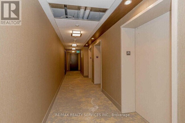 Building Photo - 35 Watergarden Dr