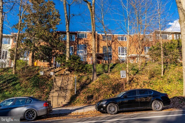 Foto del edificio - 1747 Harvard St NW