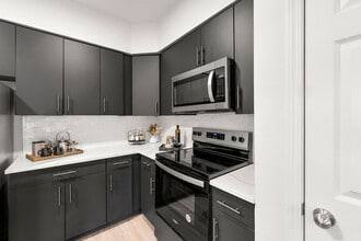 2BD, 2BA - 1046SF - Kitchen - The Lookout O4W