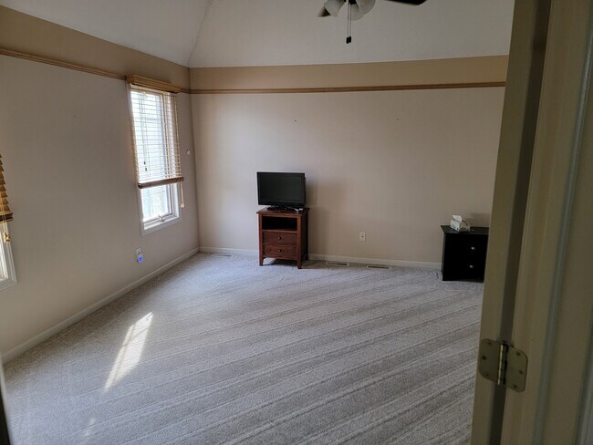 Foto del edificio - 382 W Glen Eagle Dr