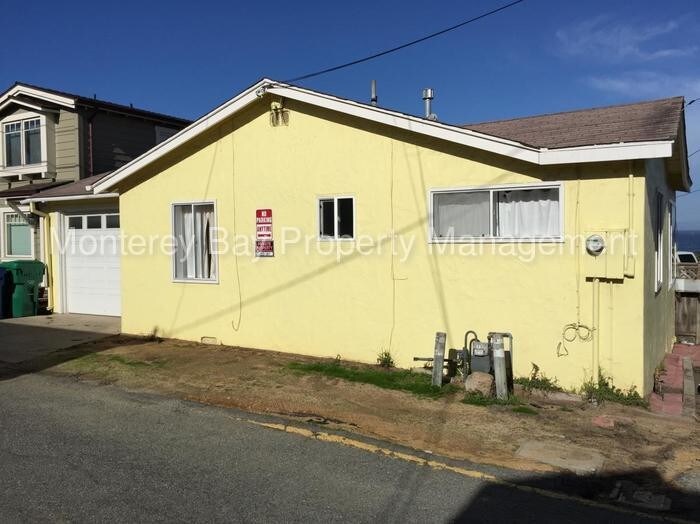 Primary Photo - 10 Marine St