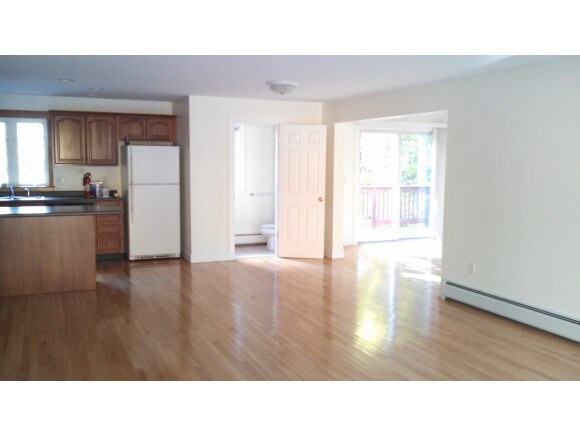 Building Photo - 152 Winnicutt Rd