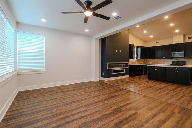 Building Photo - 13257 Bridgeview Ln