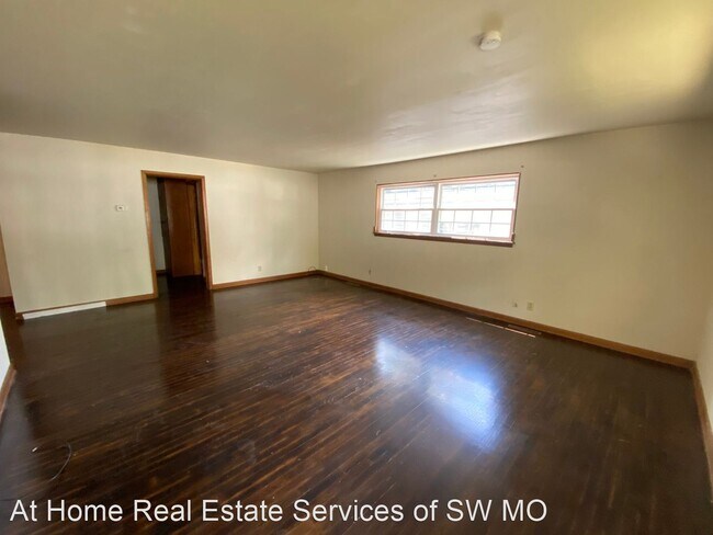 Building Photo - 3 br, 1.5 bath House - 1134 S Pennsylvania