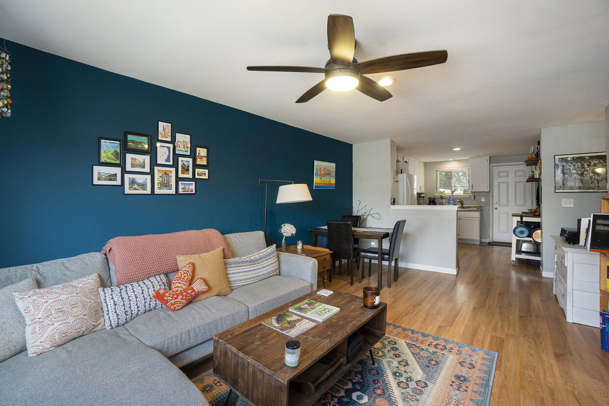 Living Room - 4511 Stover St