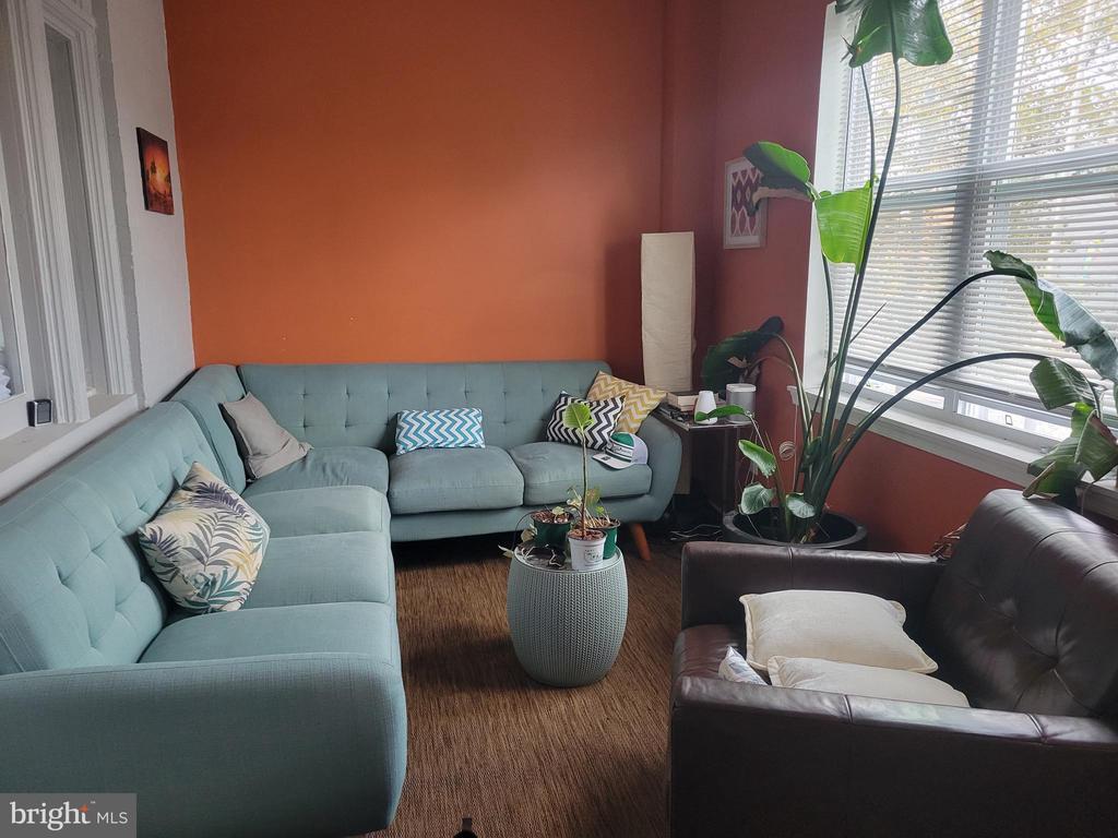 Foto principal - 5418 Baltimore Ave