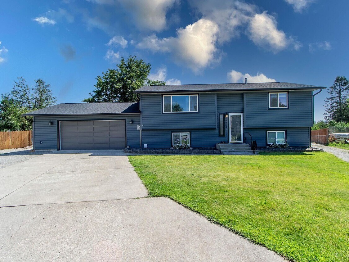 4604 N Stevenson Rd, Otis OrchardsEast Farms, WA 99027 House for