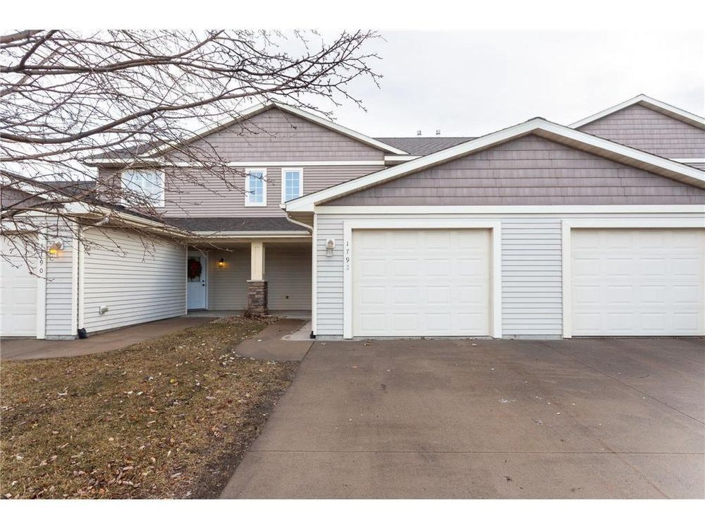 1792 St, River Falls, WI 54022 Townhome Rentals in River