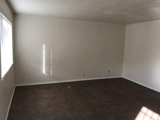 Foto del edificio - 13316 Mountain Rd NE