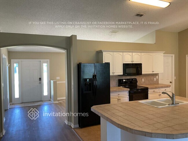 Building Photo - 2314 Umbrella Tree Dr