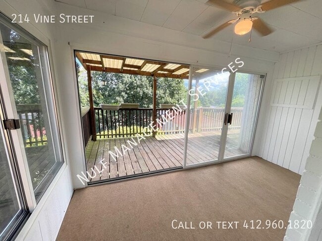 Building Photo - 214 Vine St