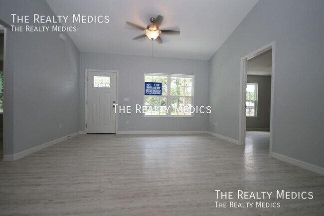 Building Photo - 6567 NW 61st Ln