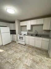 Building Photo - 204 Highfield St