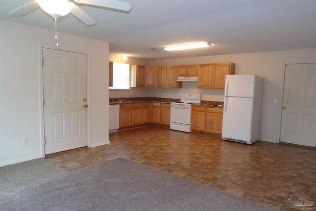 Building Photo - 2108 Ledbetter Ln