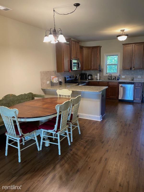Building Photo - 4 br, 3 bath House - 1057 Hartwell Road