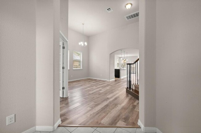 Building Photo - 1713 Morts Pl