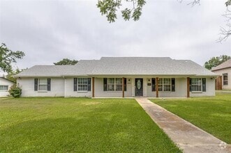 Building Photo - 3647 Whitehall Dr