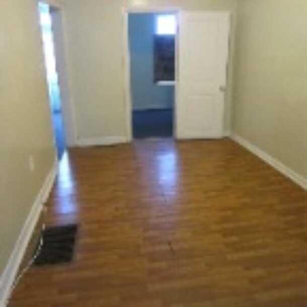 Building Photo - 229 Delamore Plz