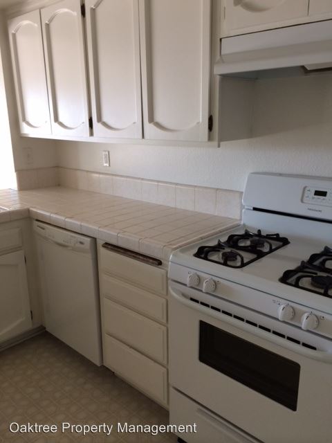Building Photo - 842 Casmalia Ln