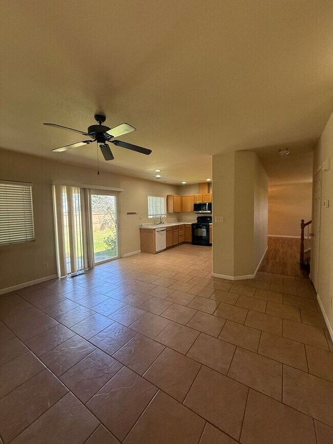 Foto del edificio - Coming Soon: Spacious 4BR/2.5BA Home in Northwest Reno