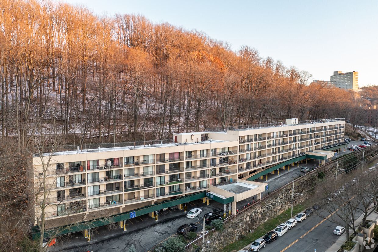 Aerial Photo - The River Hill Condominium