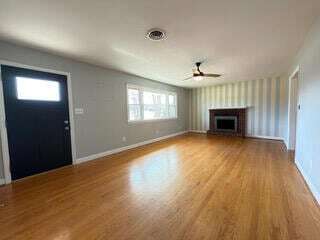 Foto del edificio - 802 Burks Hill Rd