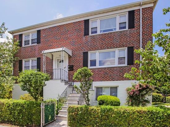 front of house - 102 Hyatt Ave