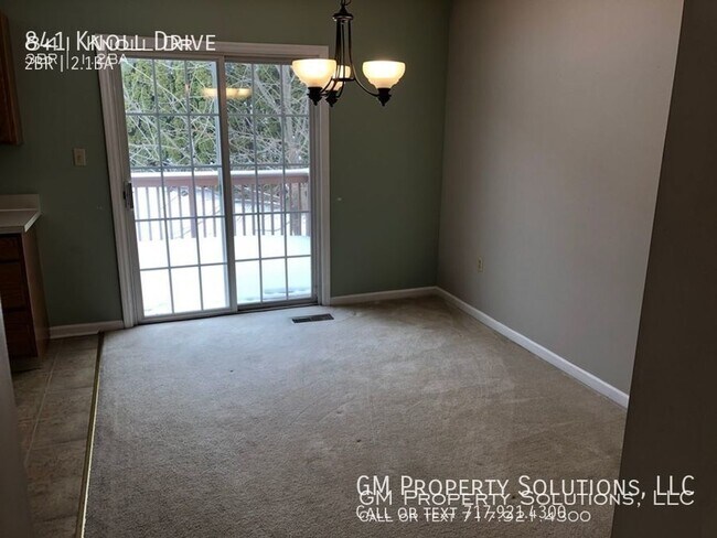 Building Photo - Charming End Townhome in Mount Joy!