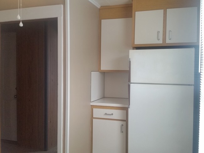 kitchen - 196 Goodwin St