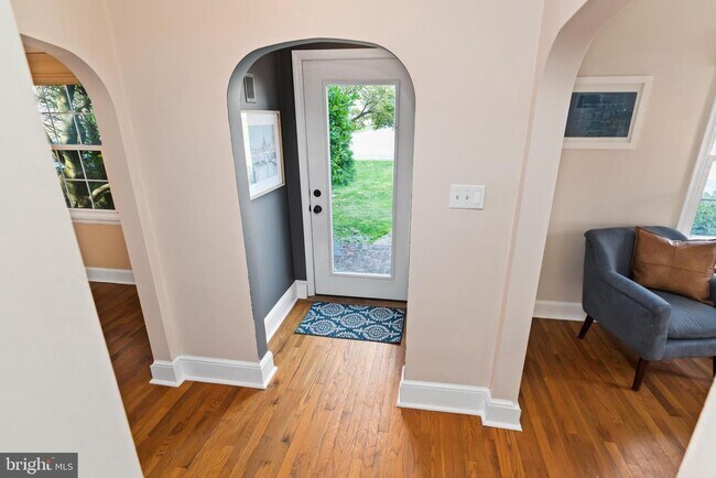 Foto del edificio - 710 Fishburn Rd