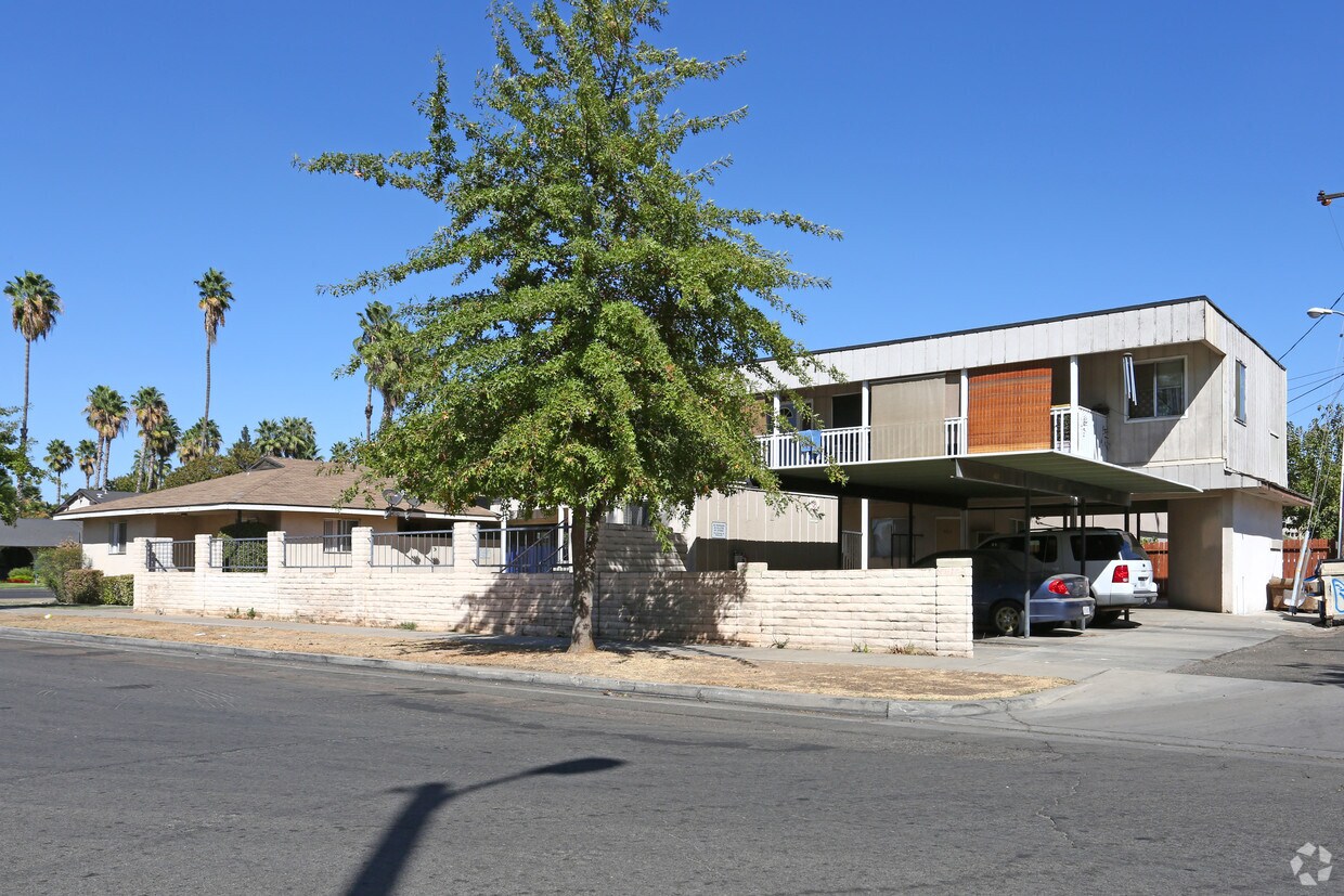 Primary Photo - 501 E Barstow Ave