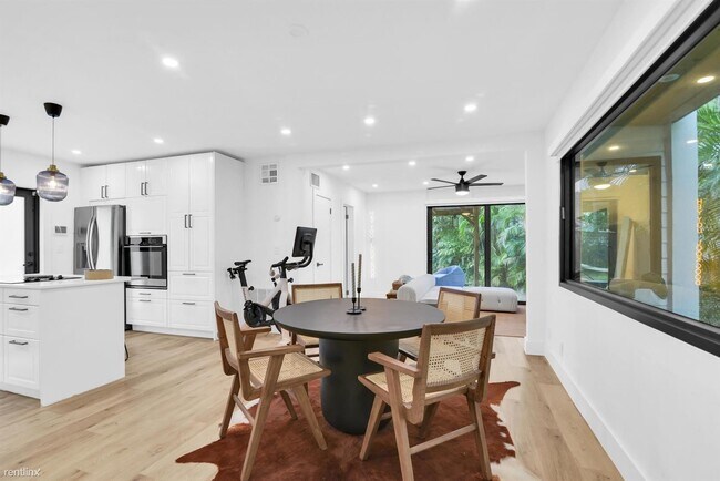 Foto del edificio - 2 br, 2 bath House - 489 Kingsbridge St