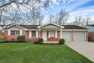 Building Photo - 3923 Heatherbloom Dr