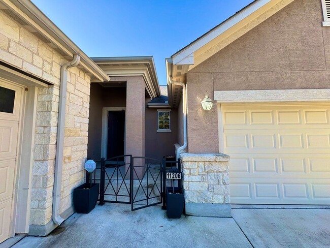 Foto del edificio - Beautiful 1 Story Home in Alamo Ranch!