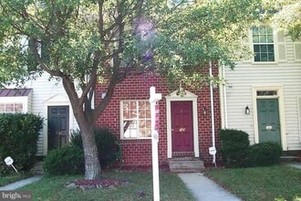 Building Photo - 6957 Rockfield Rd