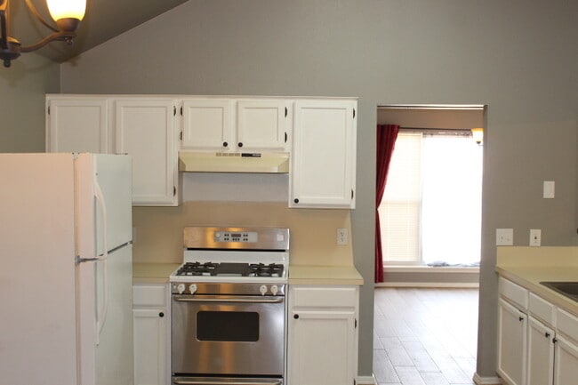 Foto del edificio - 505 SW 149th Pl