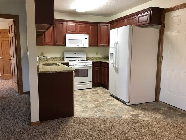 Building Photo - 802 Altamonte Dr
