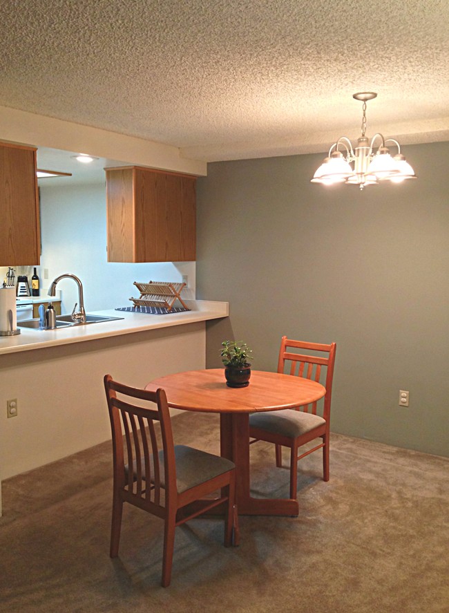 Interior Photo - Poplar Village Apartments