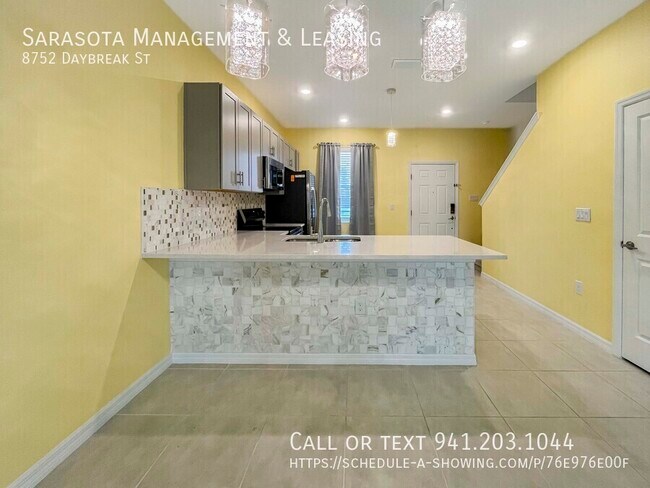 Foto del edificio - 8752 Daybreak St