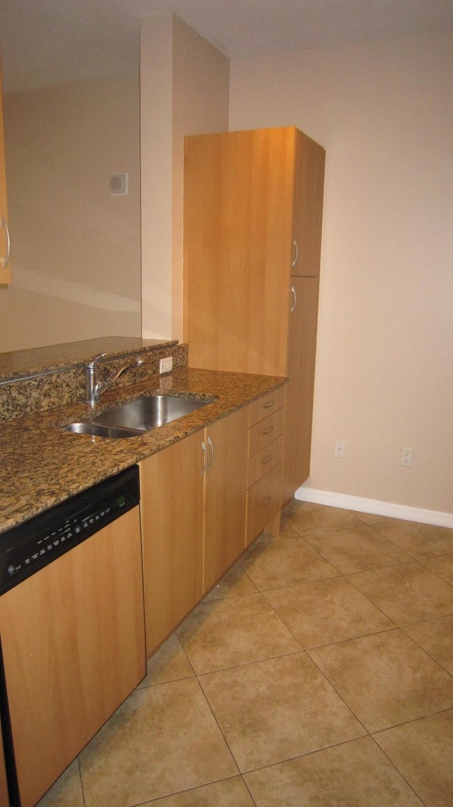 Building Photo - 233 S Federal Highway 306 Boca Raton FL 33432