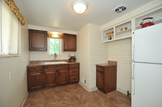 Foto del edificio - 1440 Barr Ave