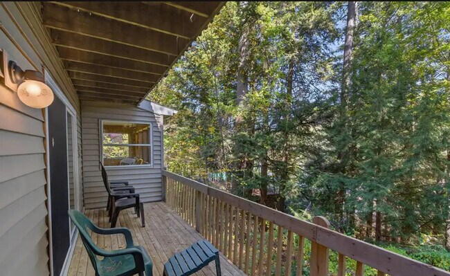 Building Photo - 89 Pierpont Rd