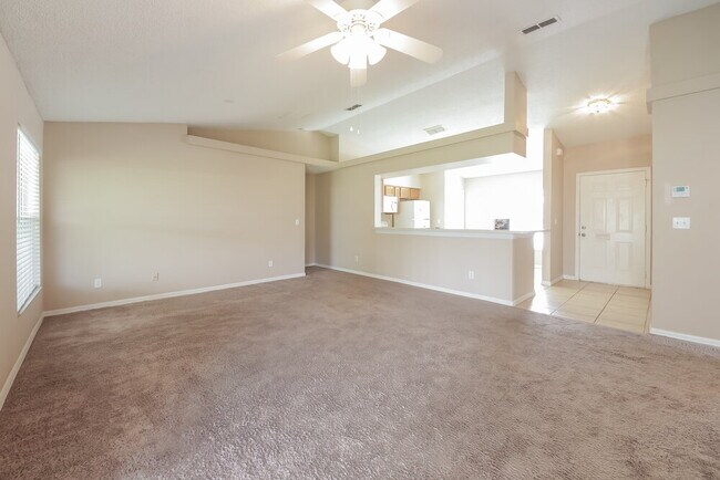 Foto del edificio - 13206 Moonflower Ct